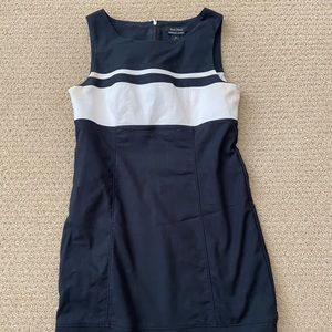 WHBM size 8 stylish black dress with white band; Perfect Form style to knee